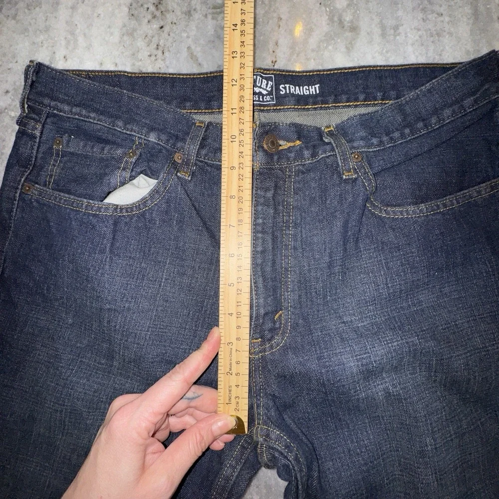 Levi Strauss Men's 34x30** Straight Leg Dark Wash Jeans Casual Work Western